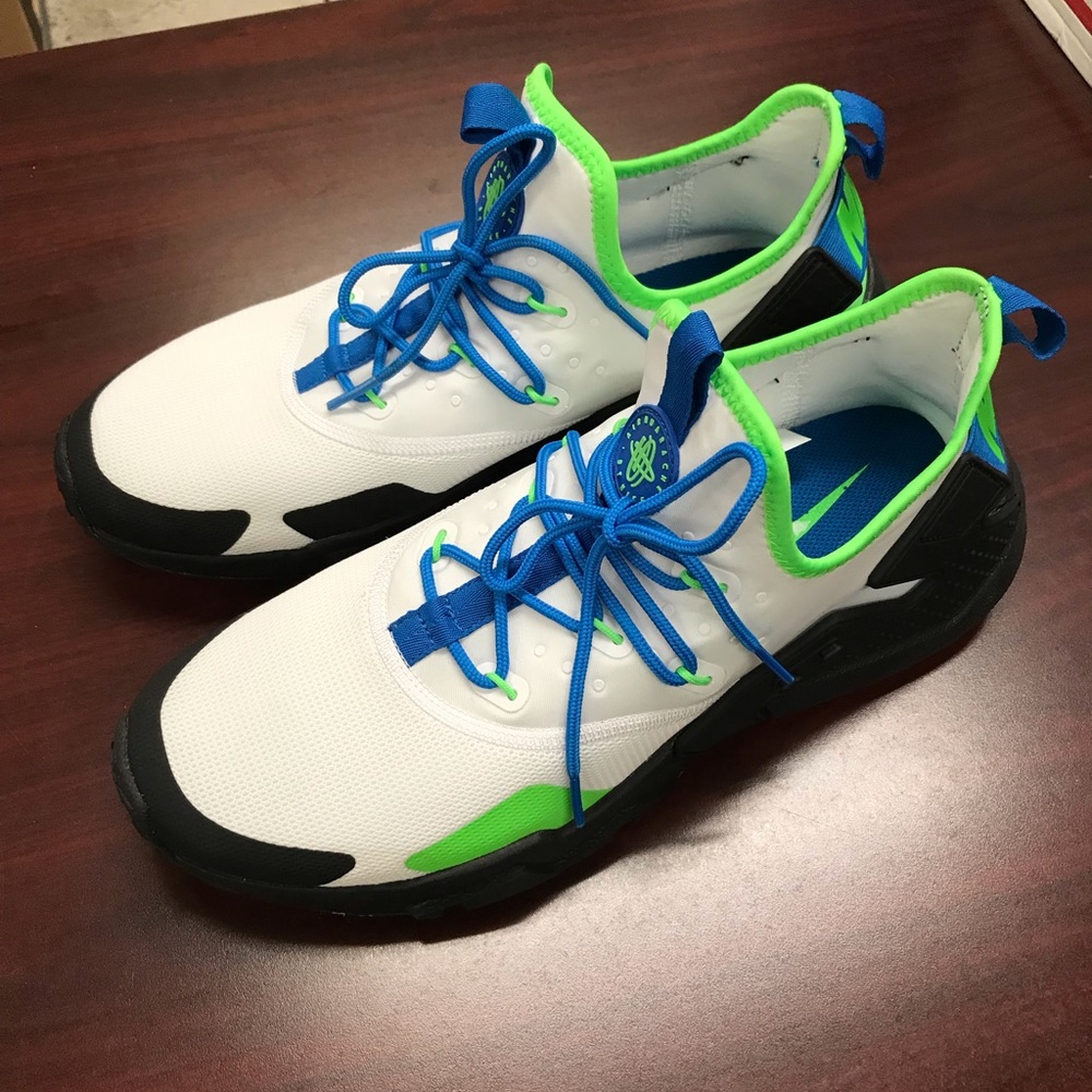 Men’s Nike Huarache Drift size 11